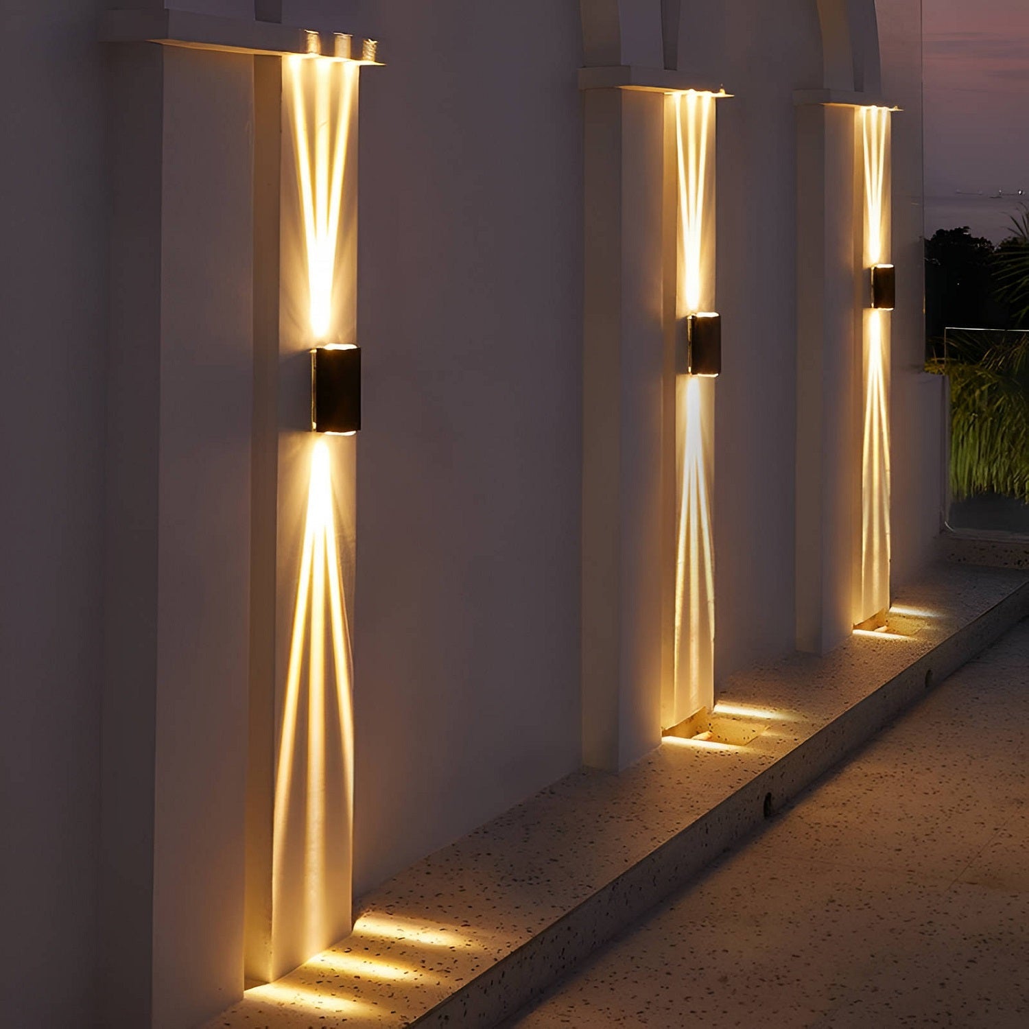 20W Outdoor 3 Beams Wall Light - Vivalux