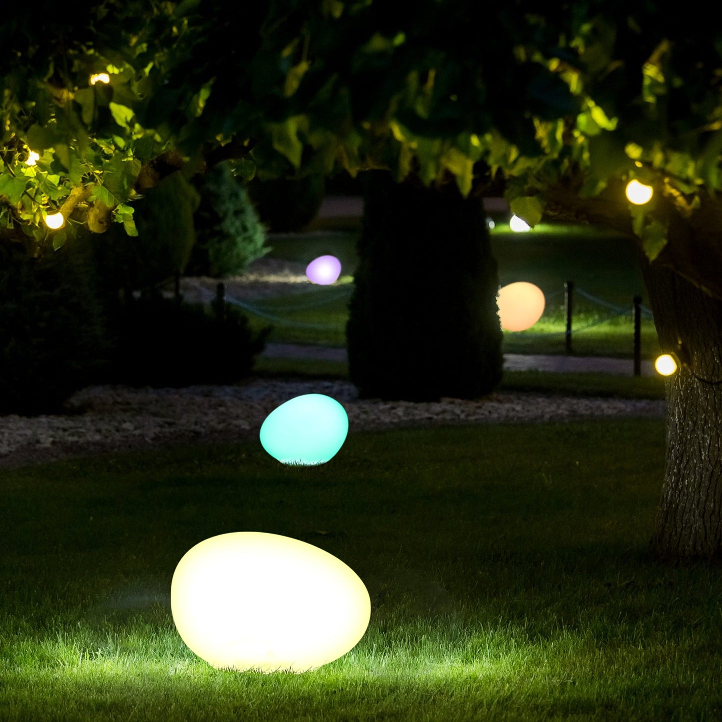 Indoor & Outdoor Solar Cobblestone Light - Vivalux