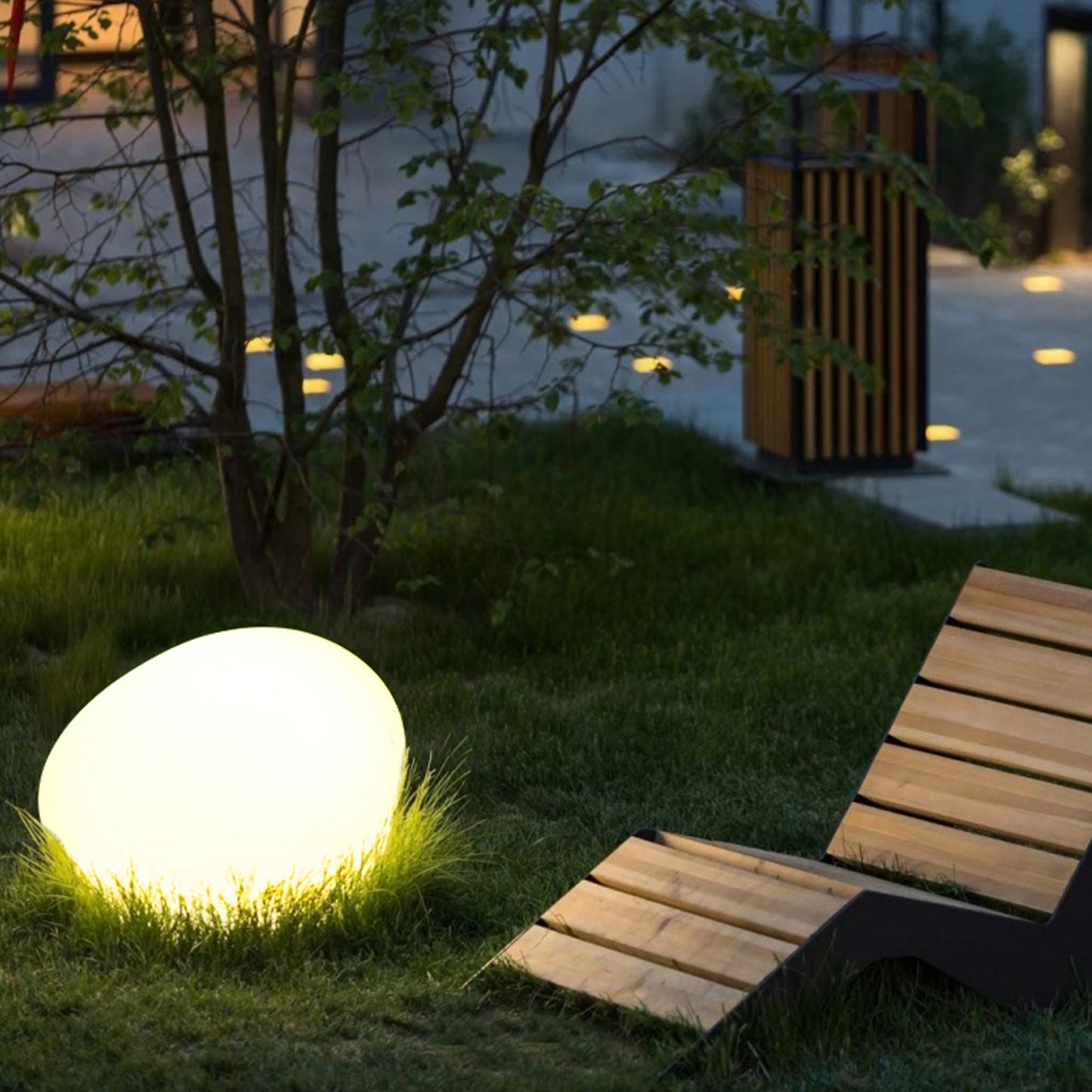 Indoor & Outdoor Solar Cobblestone Light - Vivalux