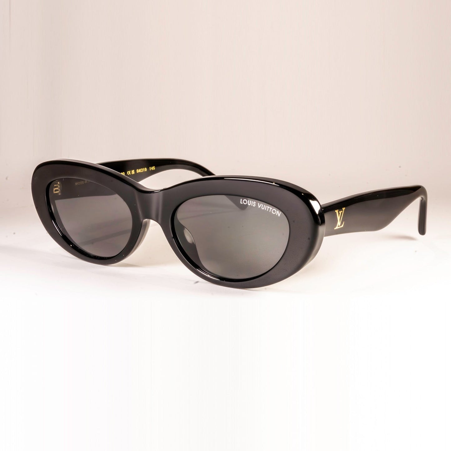 LV Fame Oval Sunglasses - Vivalux