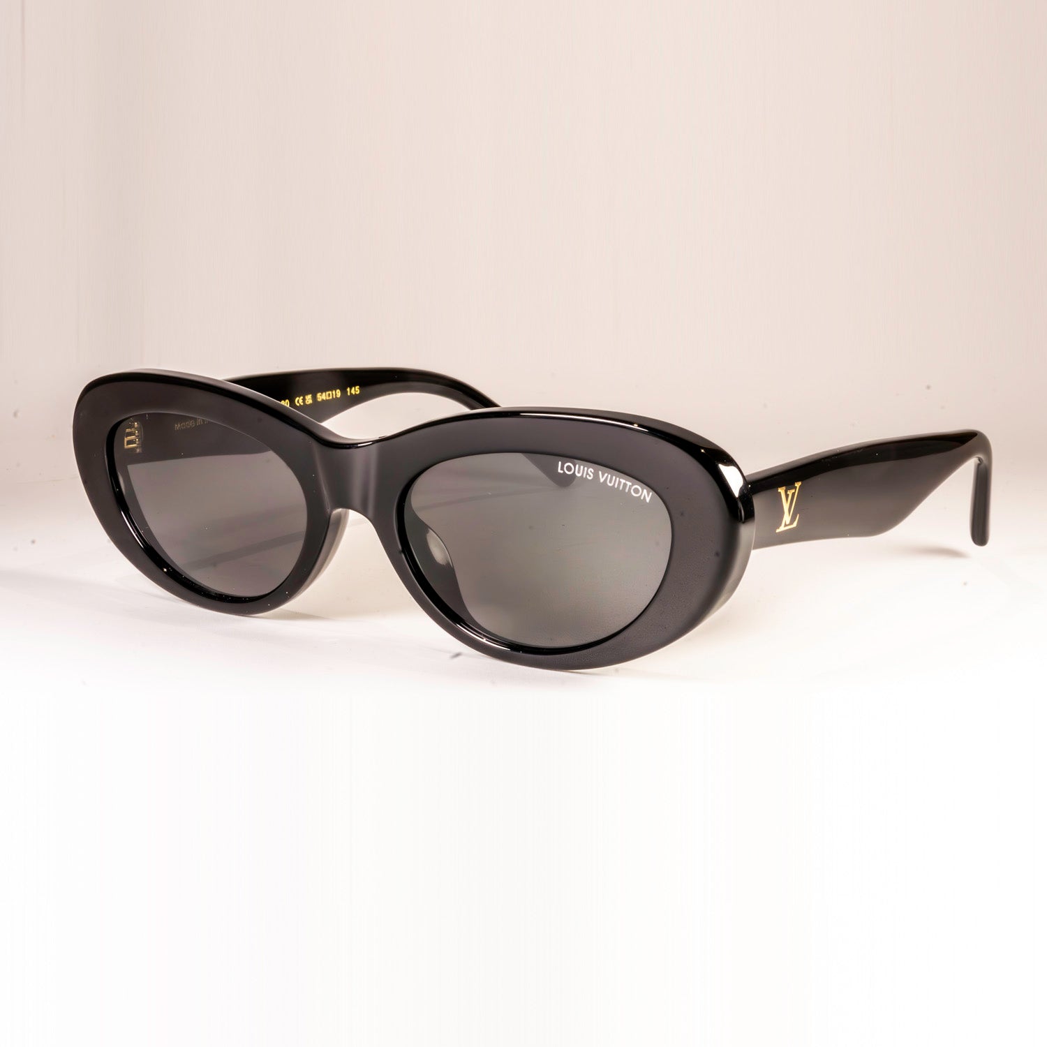 LV Fame Oval Sunglasses - Vivalux